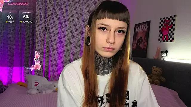 LilithPoison from StripChat