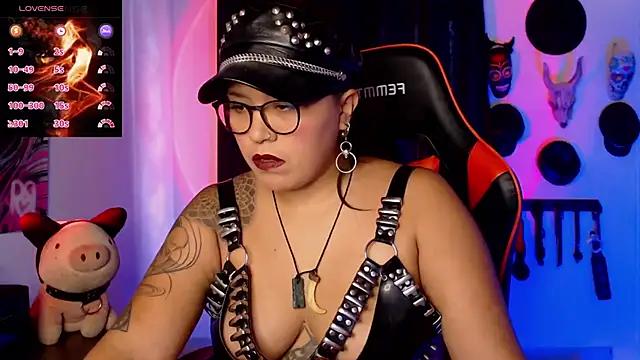LilithSharon from StripChat