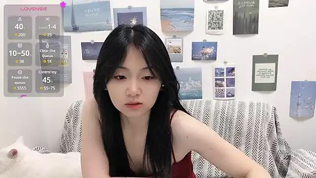 LiLiYbaby from StripChat