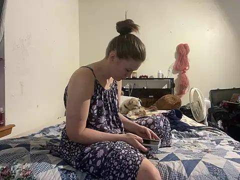 LillianRose02015 from StripChat