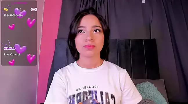 lillielover16 from StripChat