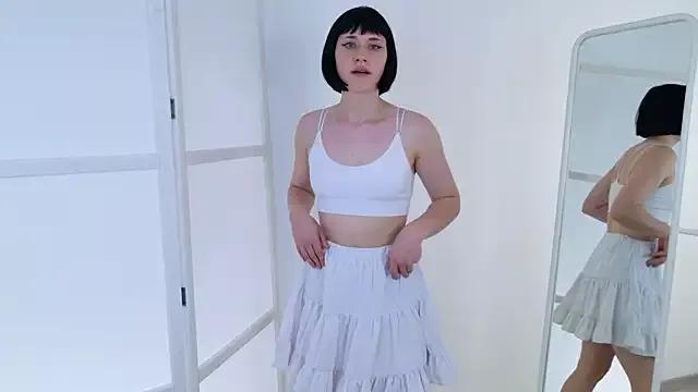 Lillu_moon from StripChat