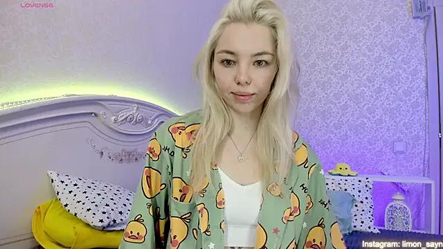 LillyMoure_ from StripChat
