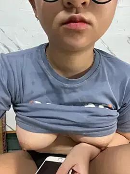 LillyPi06 from StripChat