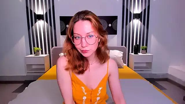 Lilo_Sims from StripChat