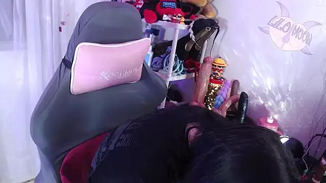 LiloMoon69 from StripChat