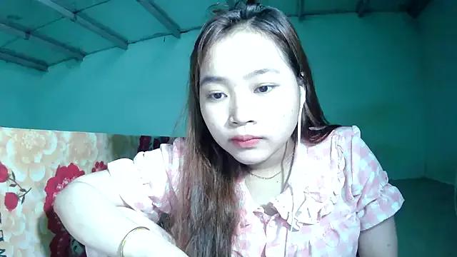 Lily3322 from StripChat