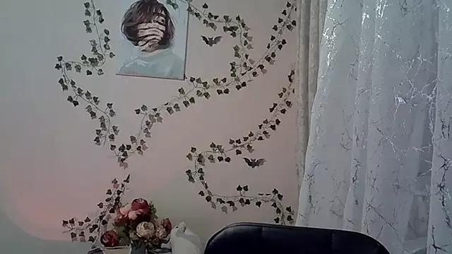 Lily_Ember from StripChat