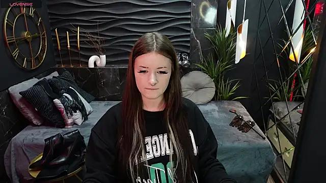 Lily_Moonlight from StripChat