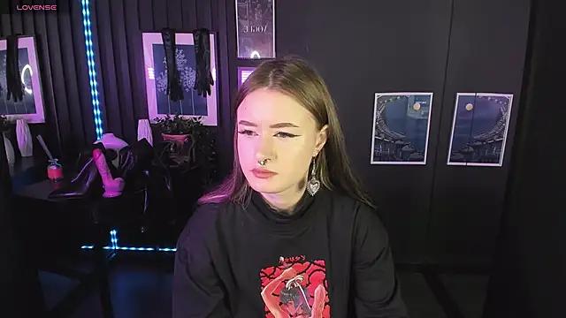 Lily_Moonlight from StripChat