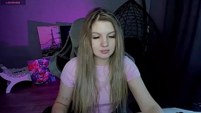 lily_williamss from StripChat