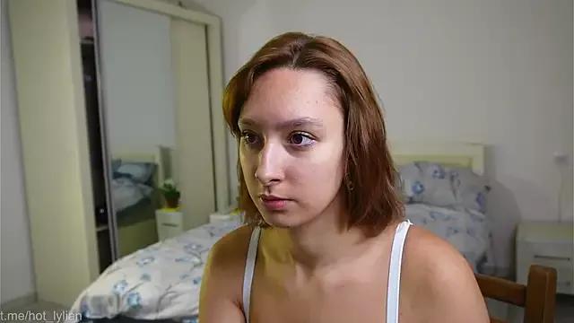 LilyannRosse from StripChat is Freechat