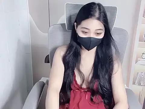 Lilybelle-e from StripChat is Freechat