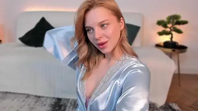 LilyFlamee from StripChat