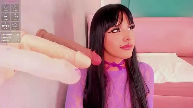 Lilymonroee from StripChat