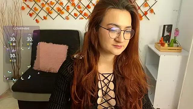 Discover our girls online shows and discover the company of countless livestreamers, with stunning shapes, sex toys and more.