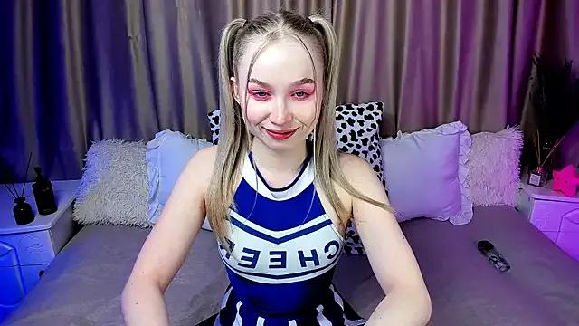 LilyStarlight from StripChat