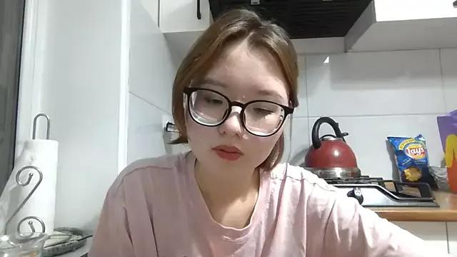 LilyTaylors webcams show profile image 