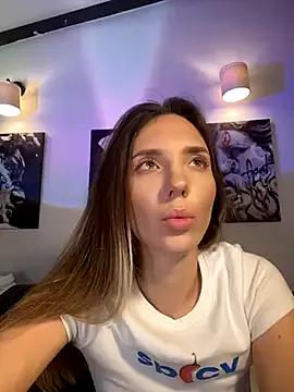 LINA_ALL_EYES_ON_YOU from StripChat is Freechat
