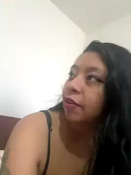 Lincy_and_hanna from StripChat is Freechat