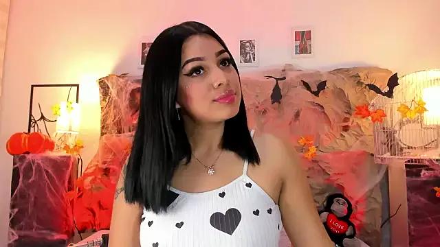 Linda_Fosterr from StripChat is Freechat