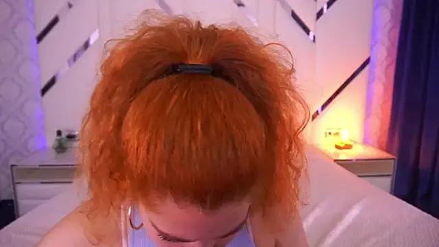 Linda_Sauver from StripChat is Freechat