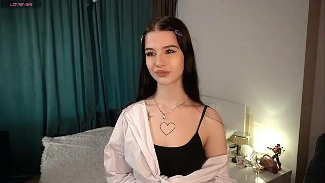 LinnBrinson from StripChat