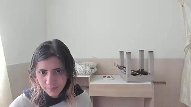 linnie_ from StripChat