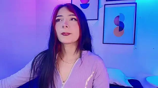 LinzyRouse from StripChat is Freechat