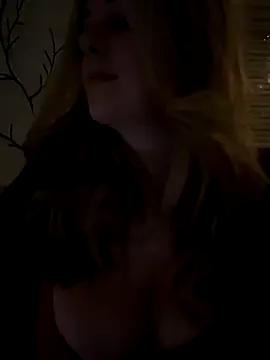 Photos of Lisaxtra from StripChat is Freechat