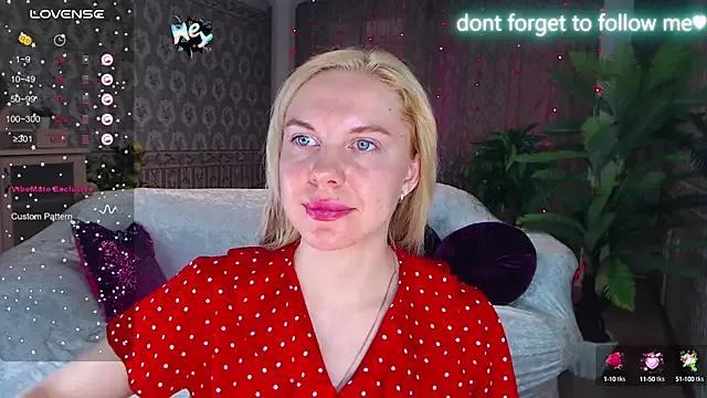 LiSinDoll from StripChat
