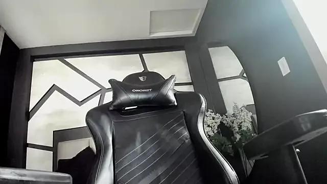 Lissascarlett from StripChat