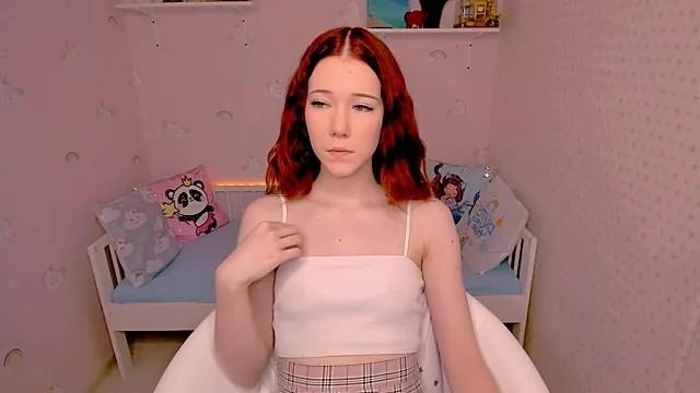 litl_Mia from StripChat