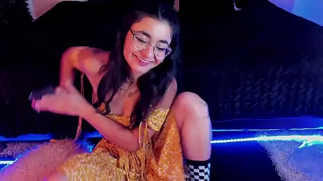 Little_gabyherrera from StripChat