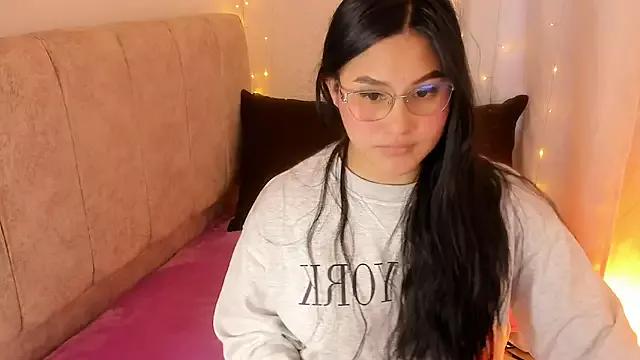 Little_Ivy from StripChat
