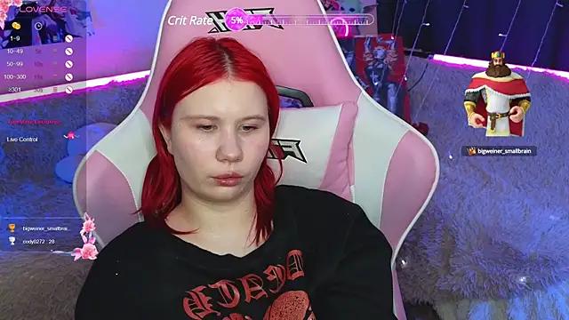 Discover our girls online shows and discover the company of countless livestreamers, with stunning shapes, sex toys and more.