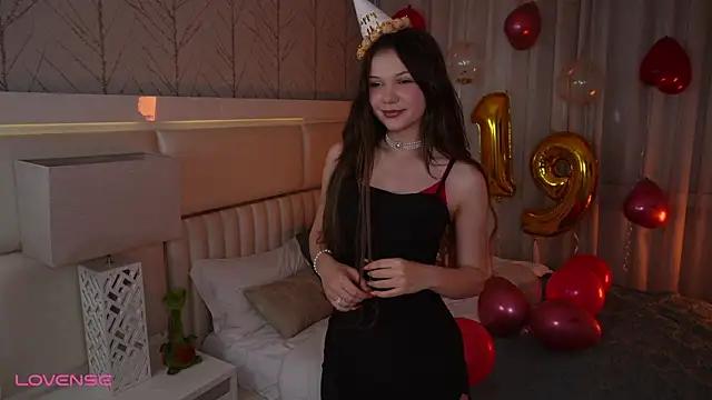 Little_Lolla18 from StripChat