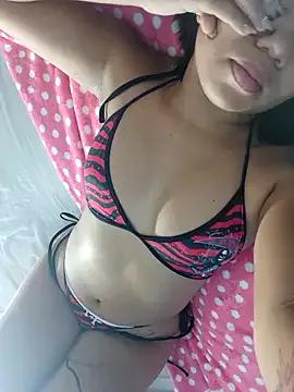 little_onixx from StripChat is Freechat