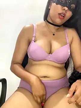 Photos of little_shadow from StripChat is Freechat