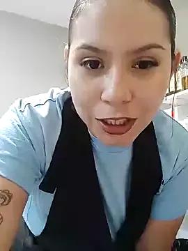 Discover our girls online shows and discover the company of countless livestreamers, with stunning shapes, sex toys and more.