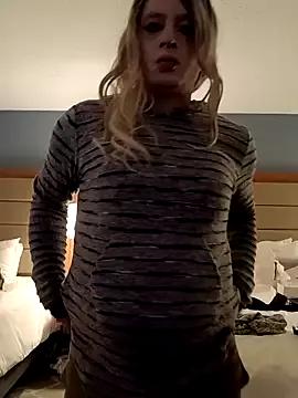 LittleblondeTS from StripChat is Freechat