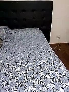 littlebrunett from StripChat