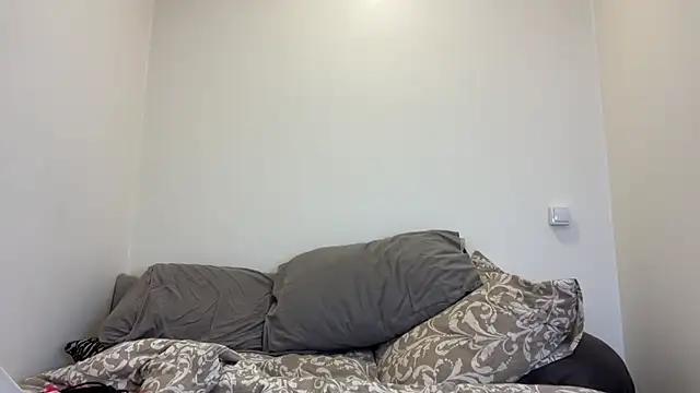 LittleCandy_fit from StripChat
