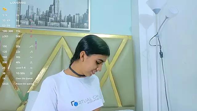 littlee_emilyy_ from StripChat