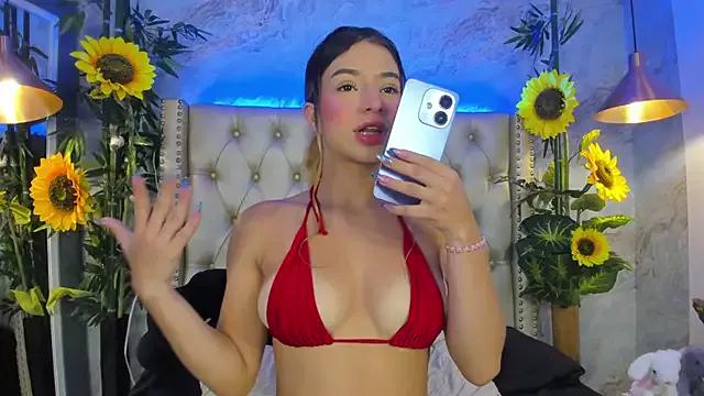LittleeJaz from StripChat