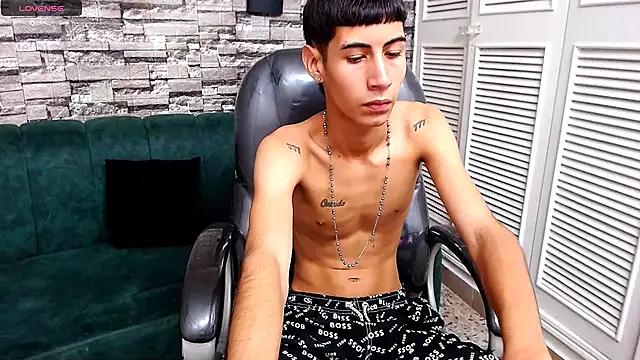 LittleFiree from StripChat