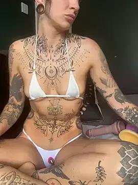 littleinkedblaise666 from StripChat is Freechat