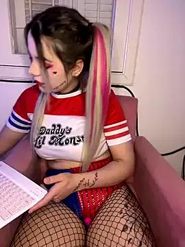 LittleMargotXXX from StripChat
