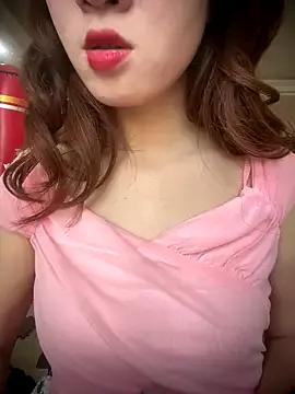 littleqiu from StripChat is Freechat