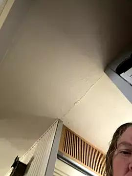 LittleRedRover from StripChat is Freechat